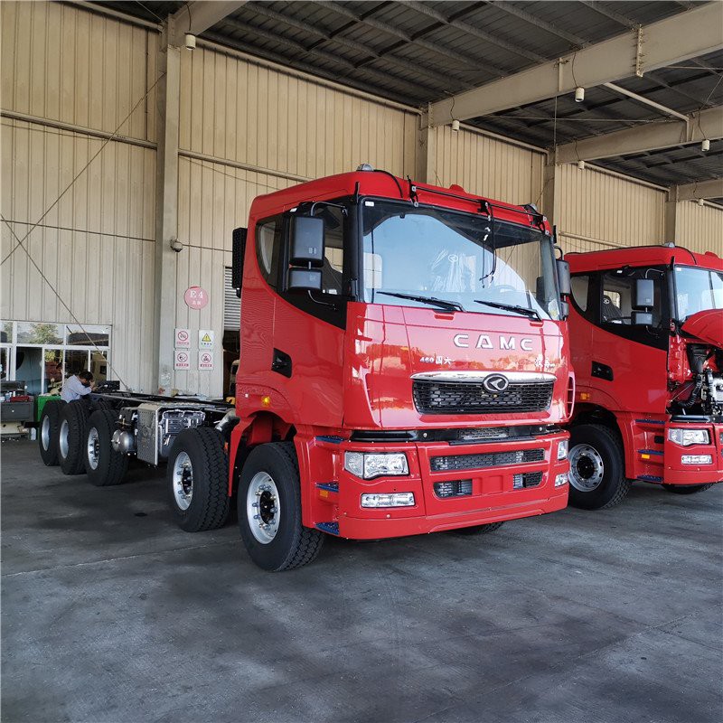 14 грузовых автомобилей Уилер