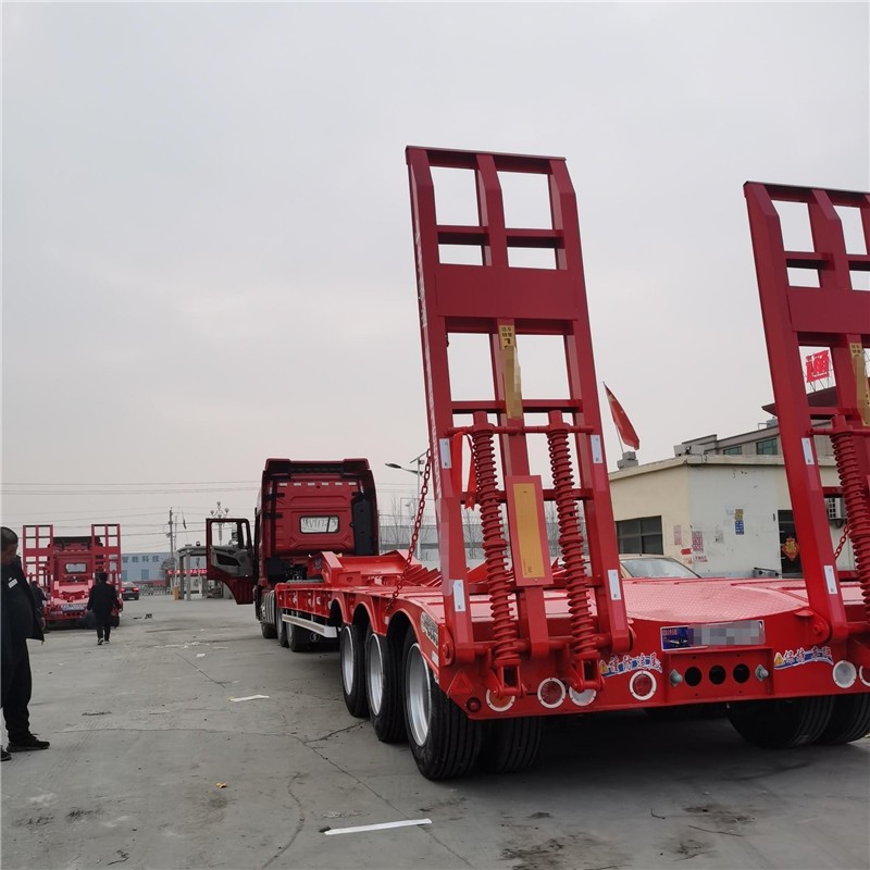 3-осный низкорамный прицеп