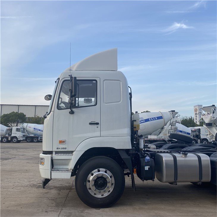 4x2 Tractor Unit2