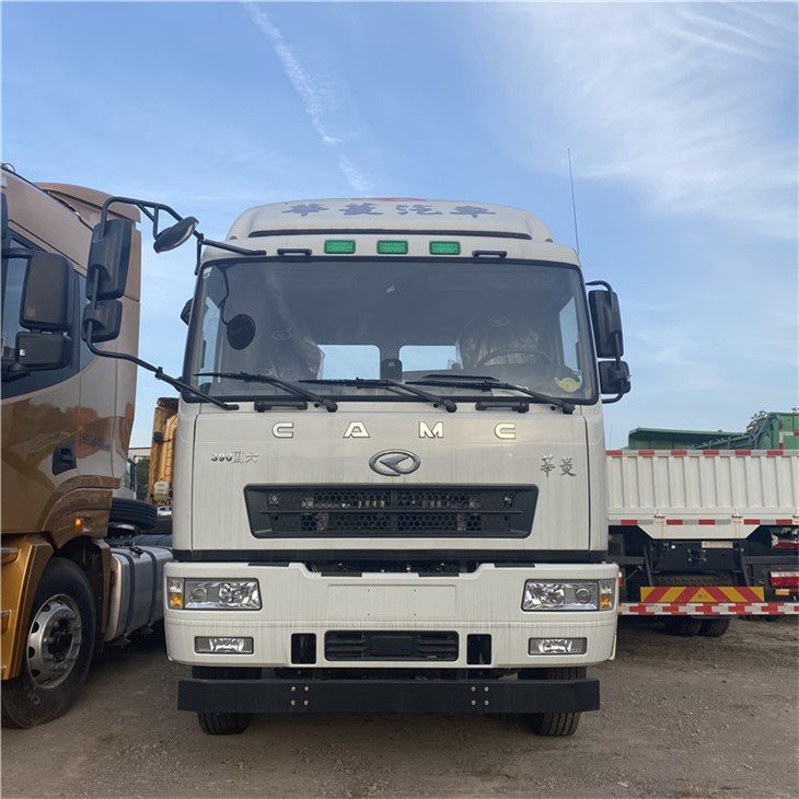 4x2 Tractor Unit5