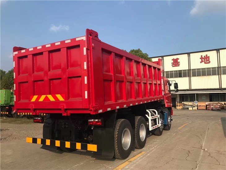 8×4 Dumper Truck5