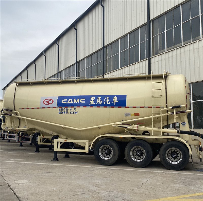 Цементный прицеп