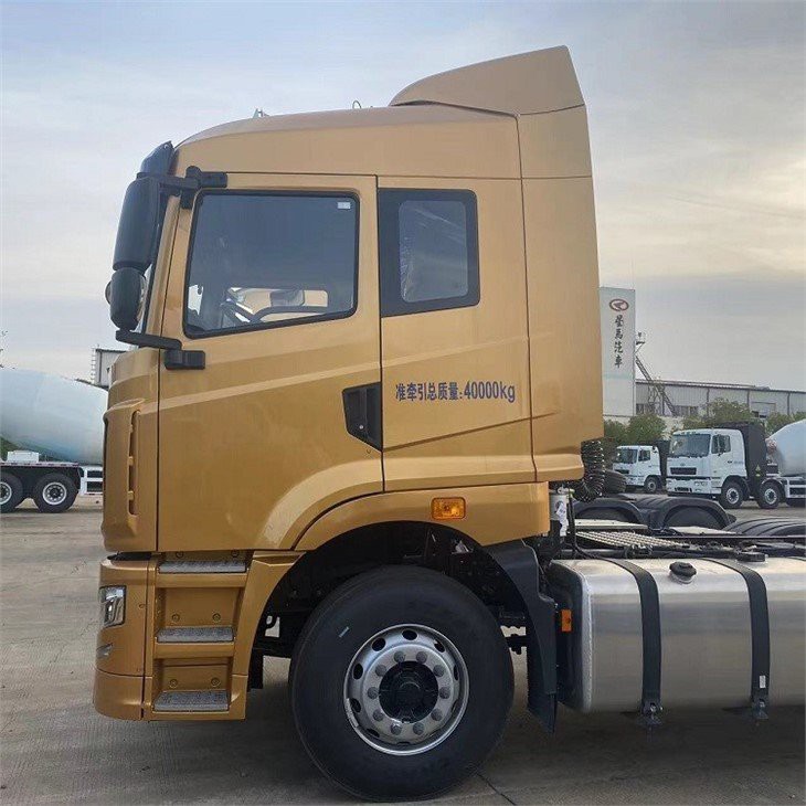 Freightliner Tractor5