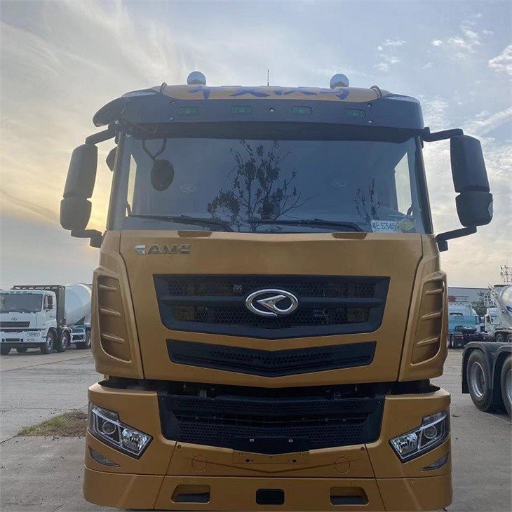 Freightliner Tractor4