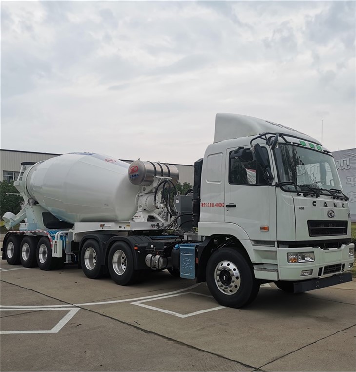 Semi trailer concrete mixer2